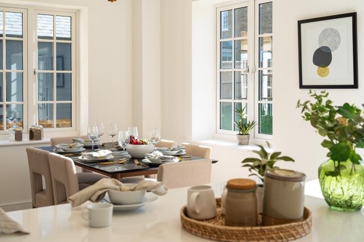 dining area of 4 bedroom detached house in Sibford Ferris